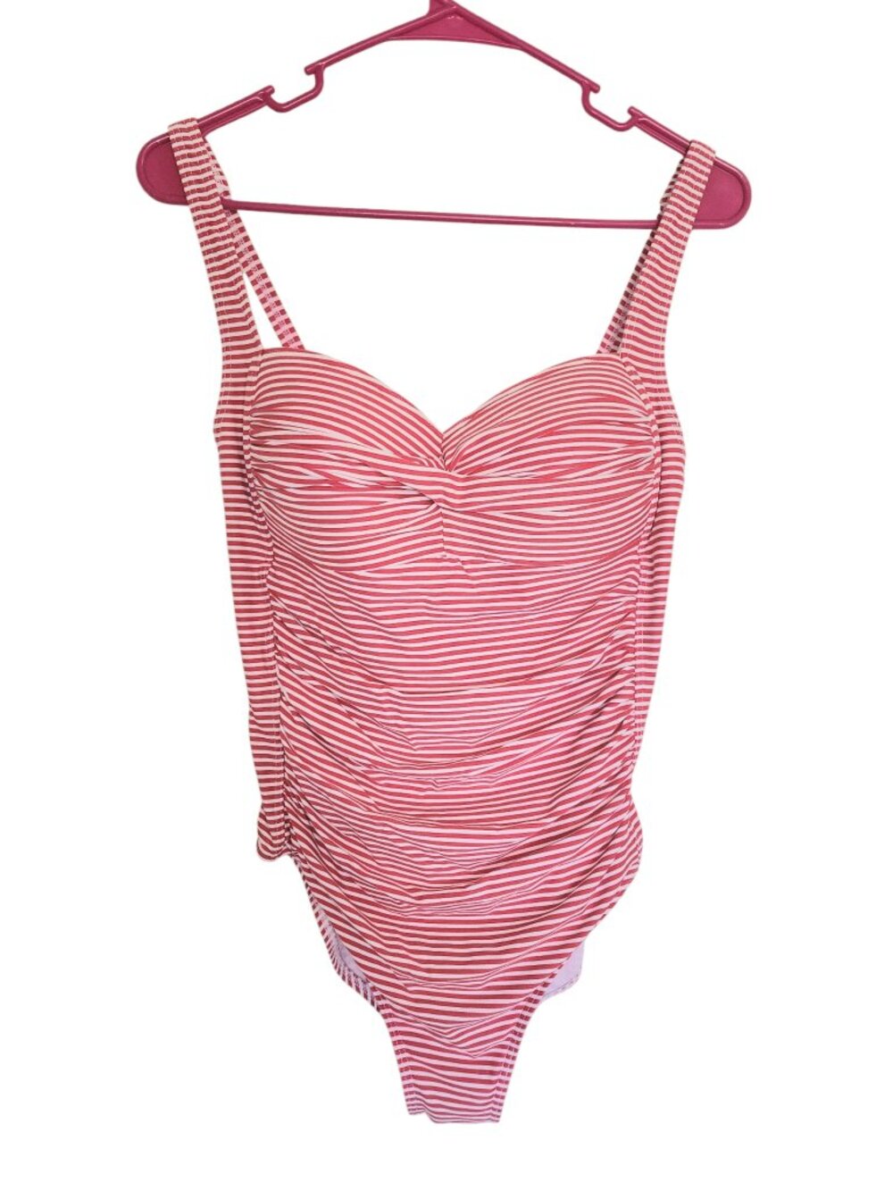 BOND-EYE One Piece Shirred Pin Stripe Padded Swim Suit Women's Size 6 (D/DD)